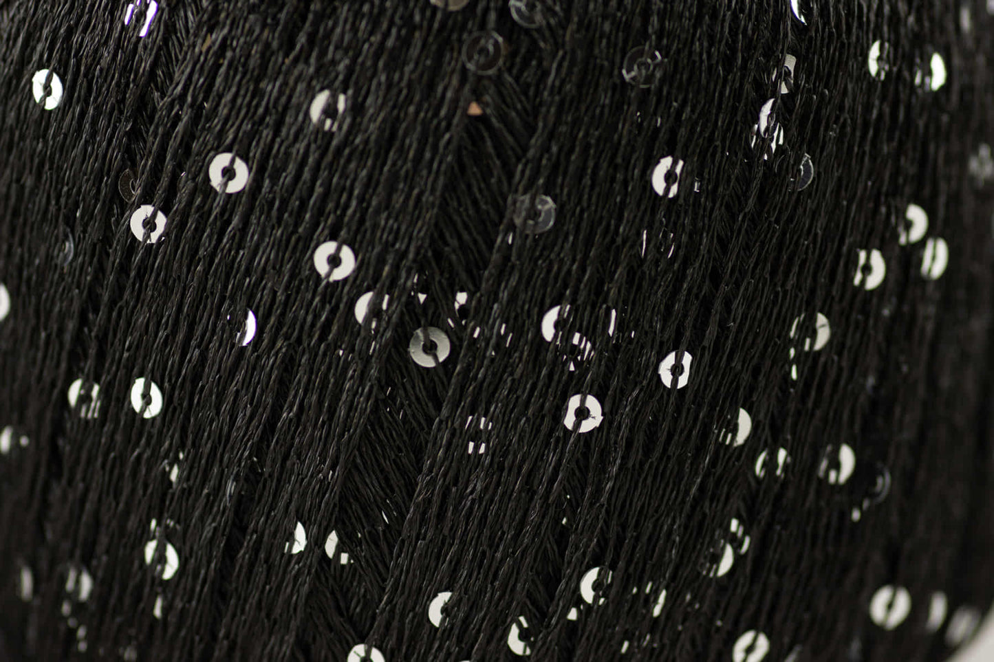 Sequin /Midara/ 50g #941 "Melns-sudrabs"