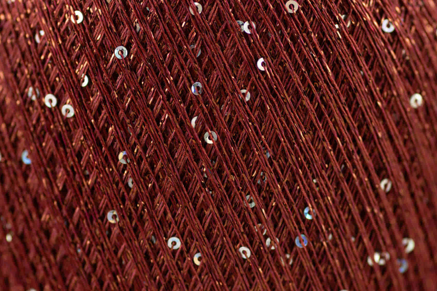 Sequin /Midara/ 50g #110 1350m "Brūngansarkans"