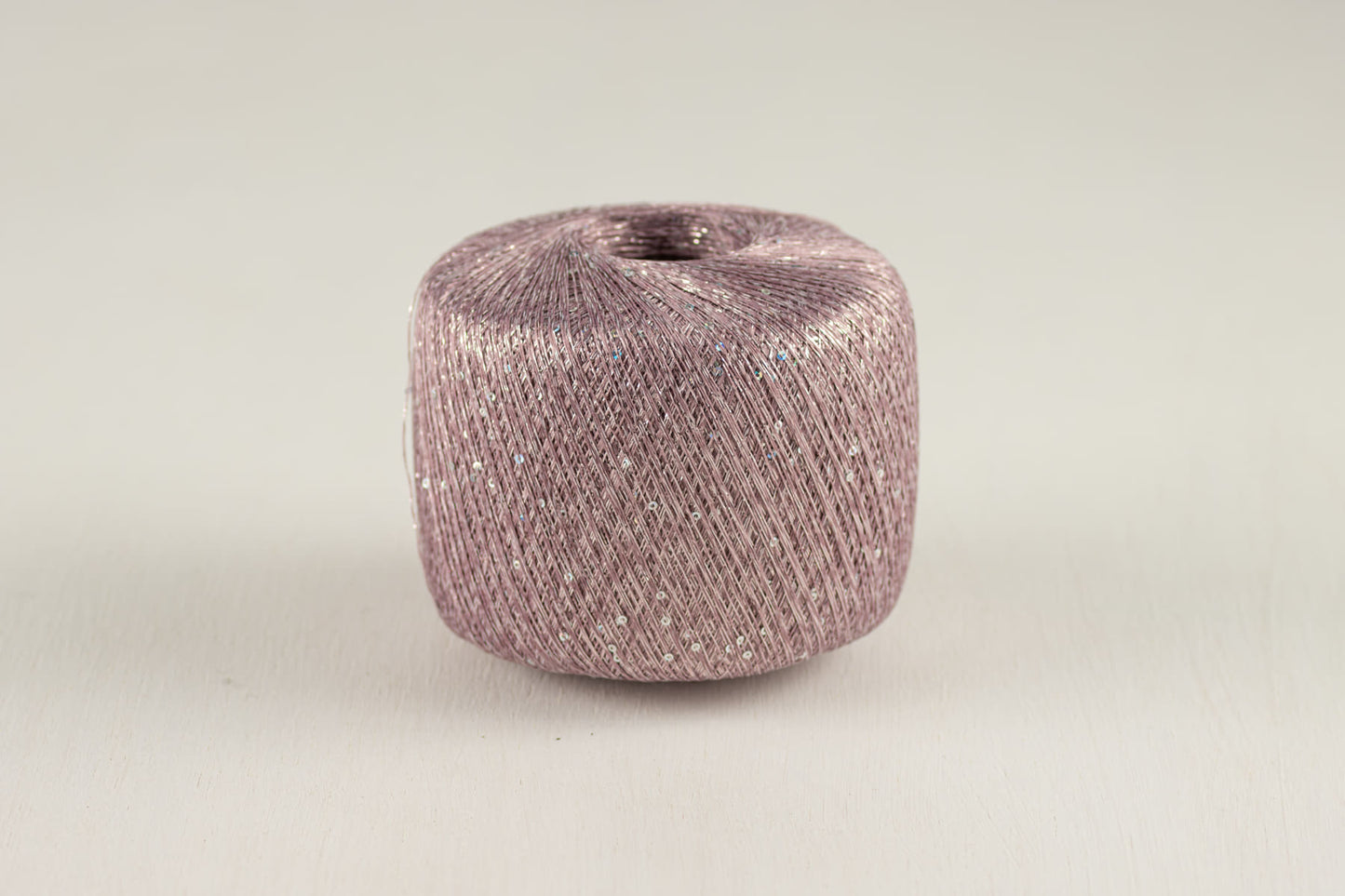 Sequin /Midara/ 50g #769 1350m "Vecrozā"