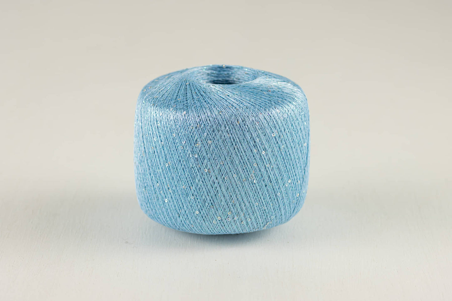 Sequin /Midara/ 50g #540 1350m "Sky Blue"