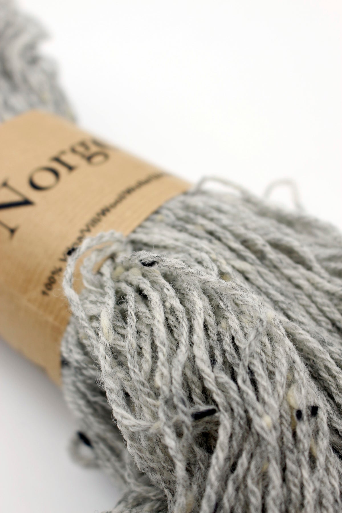 Norway /Midara/ NM: 7/3 100g #911 "Grey Tweed"