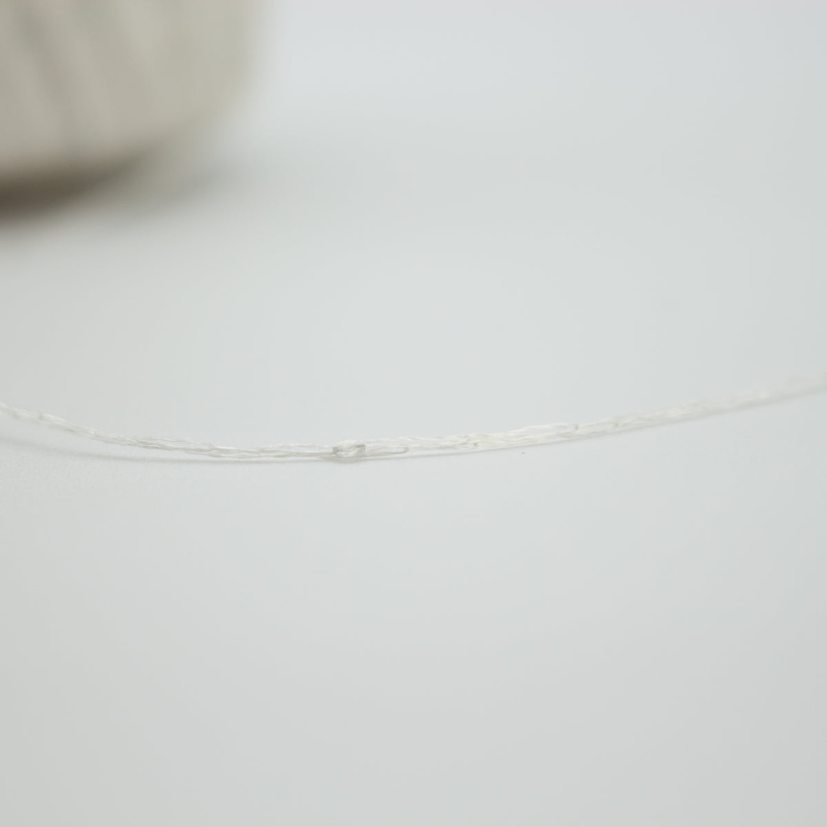 Sequins /Lana Gatto/ 25g 195m #8599 "Milk white"