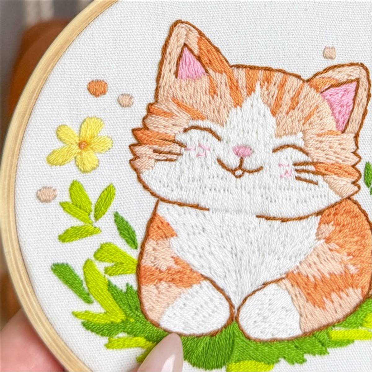 KITTY MIMI (Kaķenīte Mimi) - izšūšanas komplekts ar riņķi /Milpoint/ 12.7x12.7cm
