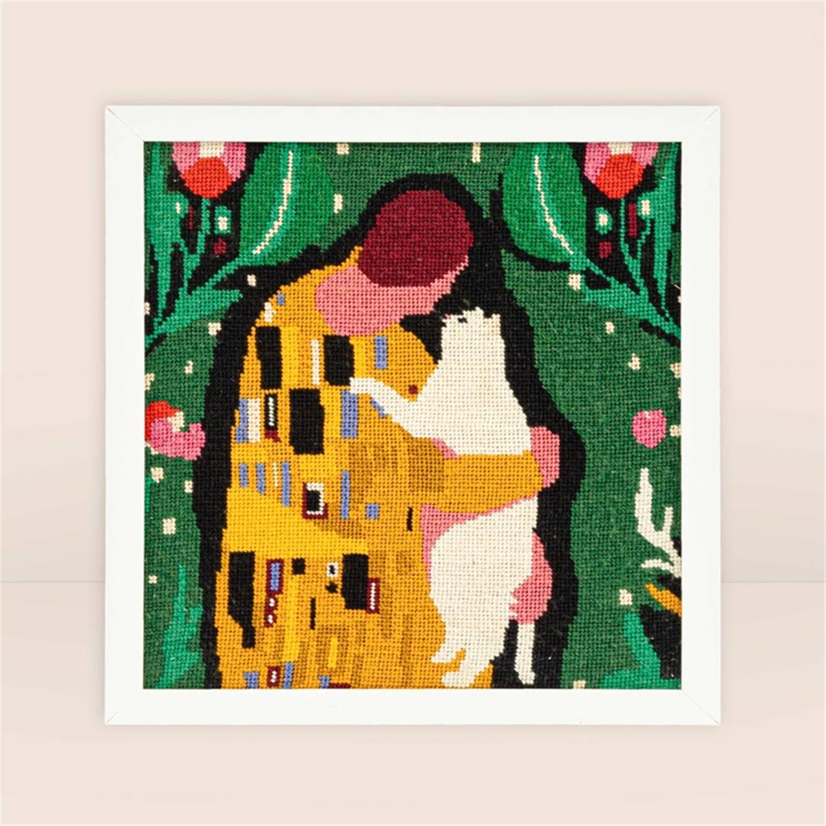 THE FELINE KISS (Kaķa skūpsts) - izšūšanas komplekts /Milpoint/ 30 X 30cm