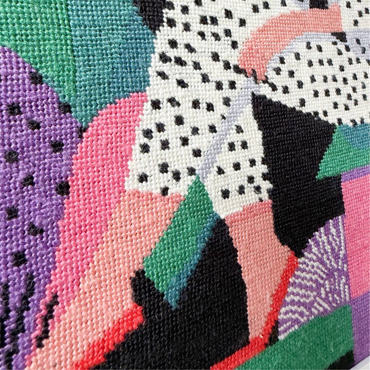 THE WOMAN WITH THE BUTTERFLY (Sieviete ar tauriņu) - izšūšanas komplekts /Milpoint/ 40 X 50 cm