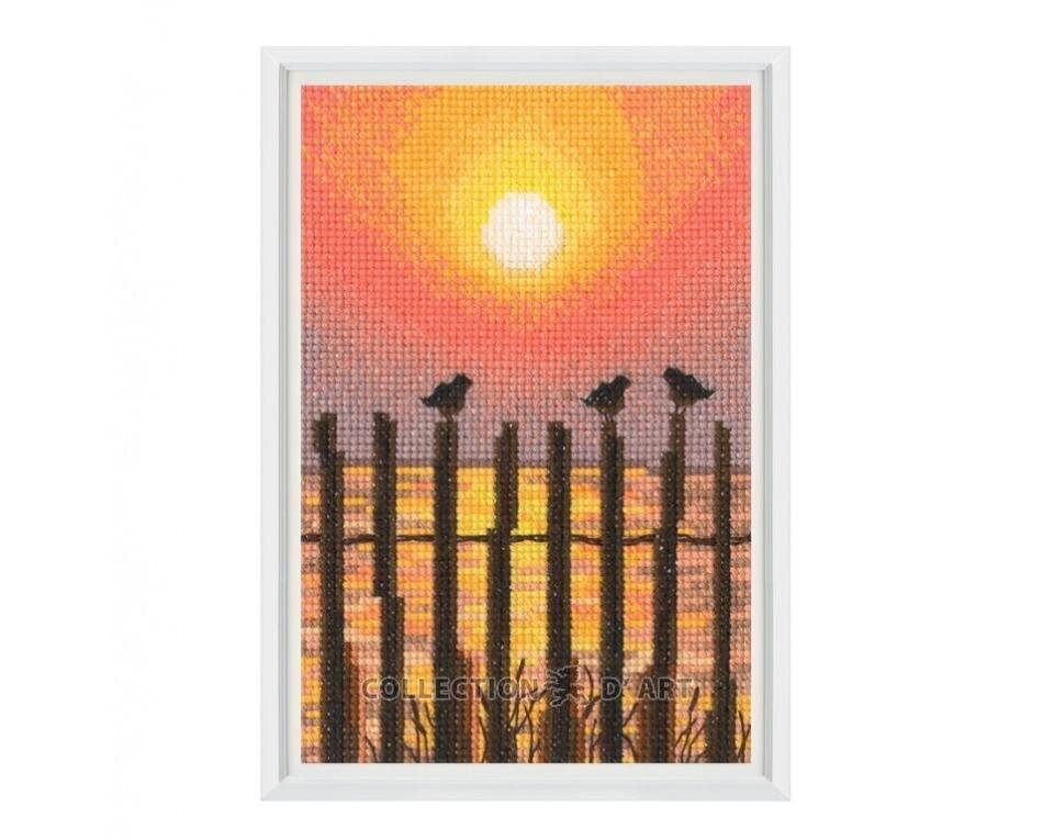 Saulrieta silueti - izšūšanas komplekts /RTO/ 9.5 x 14 cm