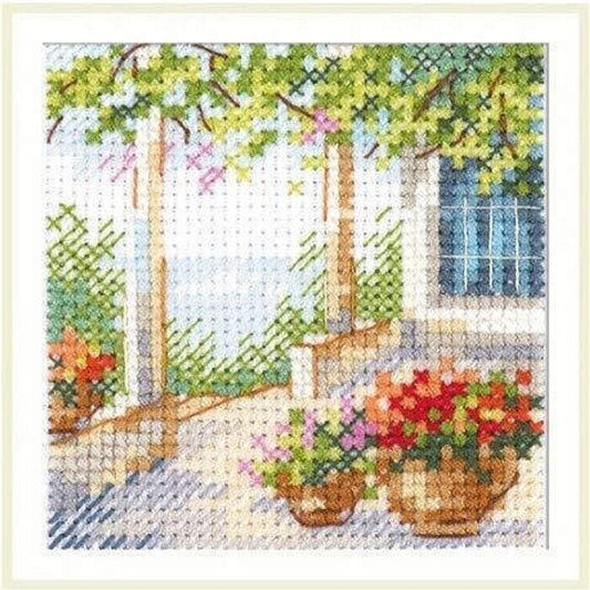 "Ziedošā veranda" - izšūšanas komplekts /Алиса/ 7 х 7 cm