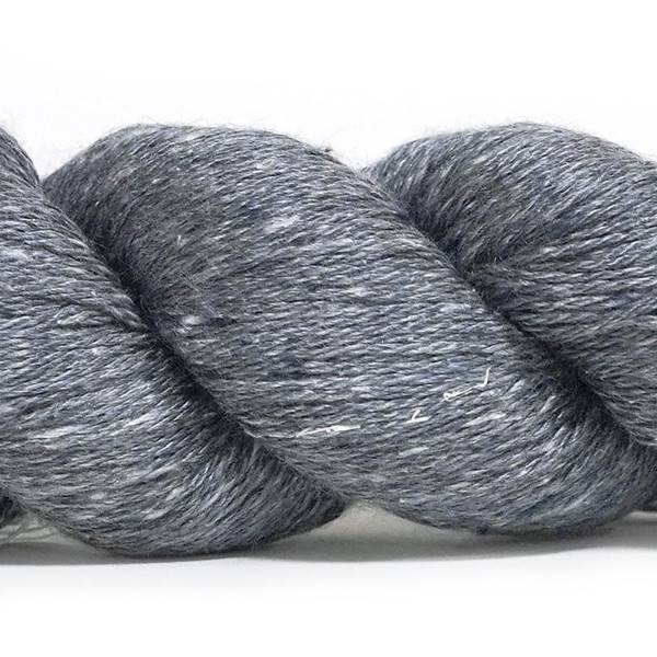 Spun Silk World TANGLED silk Nm 16/3 50g #0109 "Mirage"