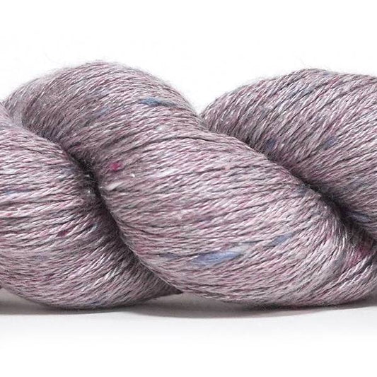 Spun Silk World TANGLED zīds Nm 16/3 50g #0101 "Virši"