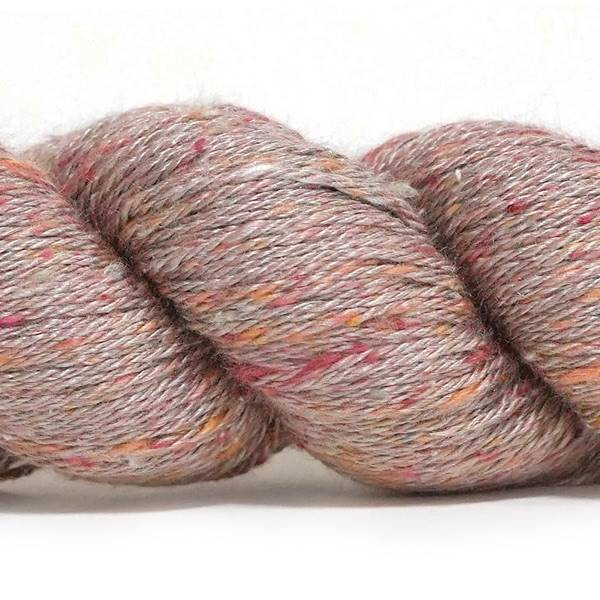 Spun Silk World TANGLED zīds Nm 16/3 50g #0102 "Marsietis"