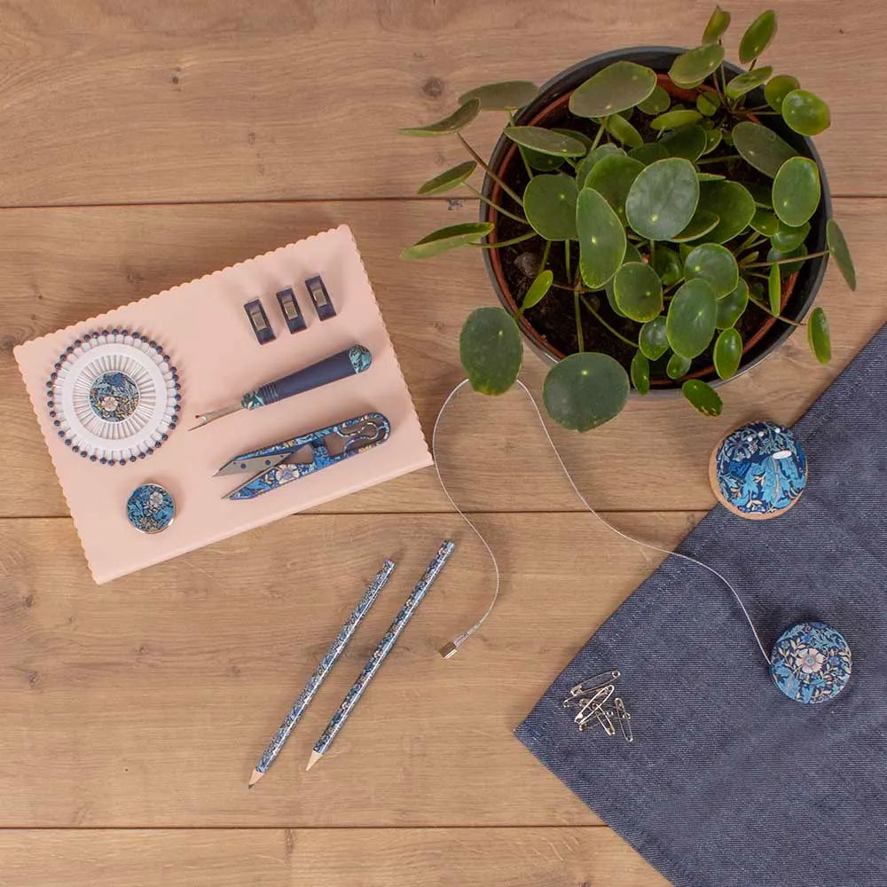 Krīta zīmulis Create Collection /Hobby Gift/ 1 balts + 1 melns