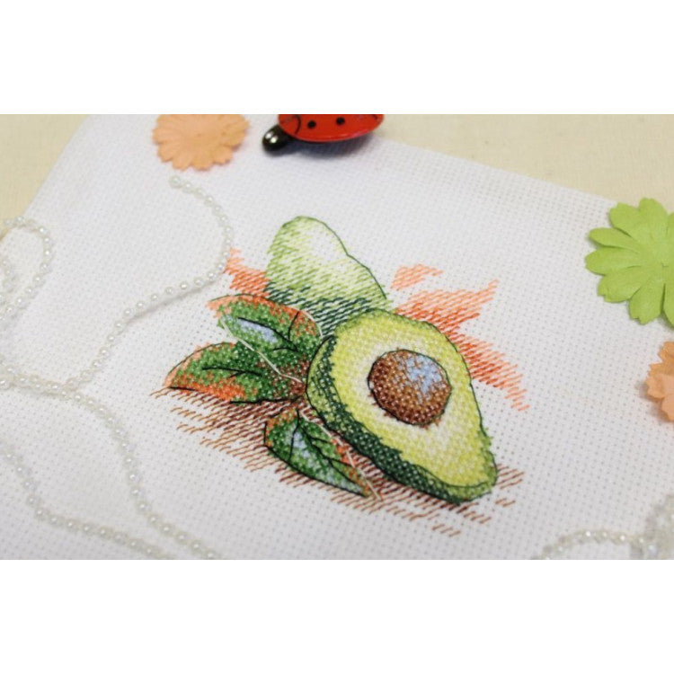 "Nogatavojies avokado" - izšūšanas komplekts /MP Studia/ 7x9cm